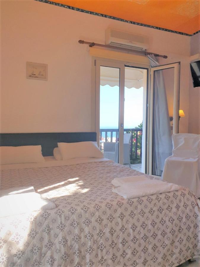 Room Amariliz Hersonissos  Bagian luar foto